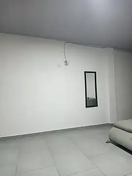 Snapshot of little_onixx chatting on February 20, 11:32 am little onixx online show from February 20, 11:32 am