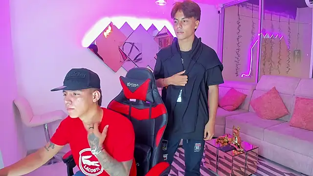 Houseofwarrios online show from November 18, 4:06 am