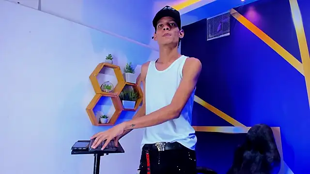 Imperialboys 2 online show from October 3, 3:25 am