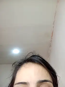 nenalinda69 online show from November 8, 11:14 pm