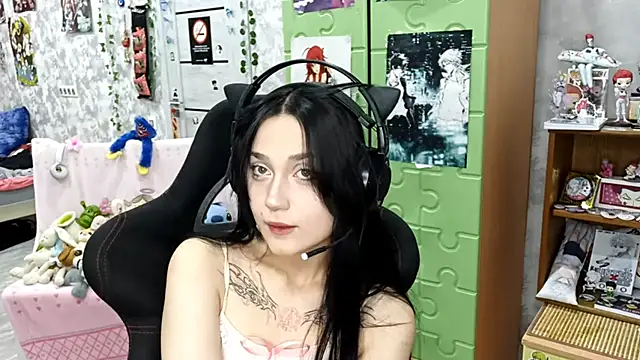 MiaJuiceee online show from October 4, 10:02 am