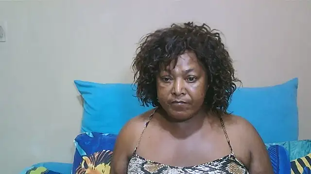 GAIGANTICBOOBS online show from April 15, 5:31 pm