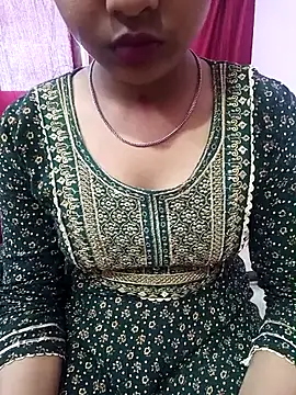Snapshot of pari_rani7 chatting on March 20, 3:33 am pari rani7 online show from March 20, 3:33 am