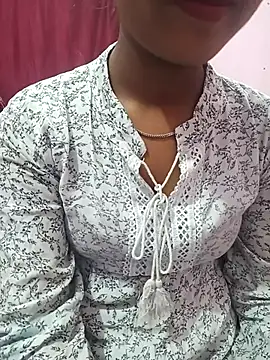 Snapshot of pari_rani7 chatting on March 23, 3:21 am pari rani7 online show from March 23, 3:21 am