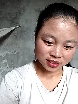 clara-cute online show from October 4, 4:43 am
