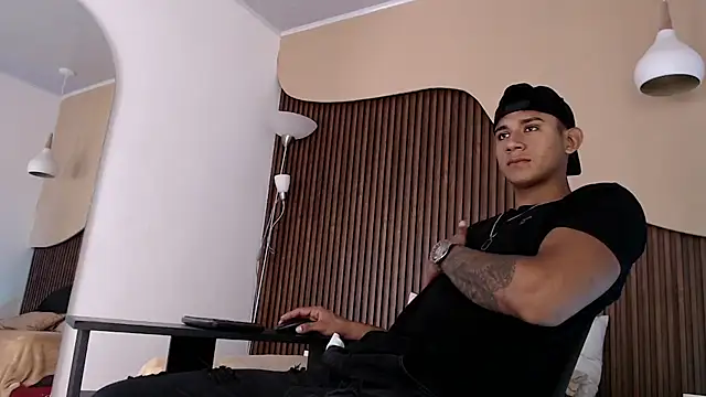 Aiden steel online show from September 24, 1:25 pm