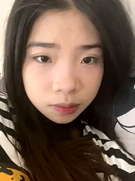 Snapshot of -Tania- chatting on December 15, 1:10 am -Tania- online show from December 15, 1:10 am