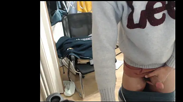 Snapshot of leeyoung_ chatting on February 25, 2:54 am leeyoung online show from February 25, 2:54 am