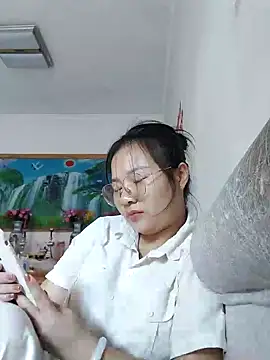 emiu xinh03 online show from September 22, 8:27 am