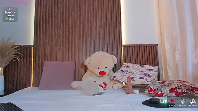 tifanny doll01 online show from December 18, 1:28 pm