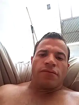 Snapshot of Claudiokkkkk chatting on February 22, 5:11 pm Claudiokkkkk online show from February 22, 5:11 pm