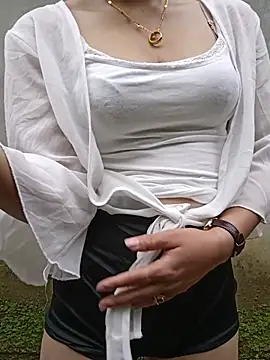 phuongxinhxan online show from June 18, 1:50 am