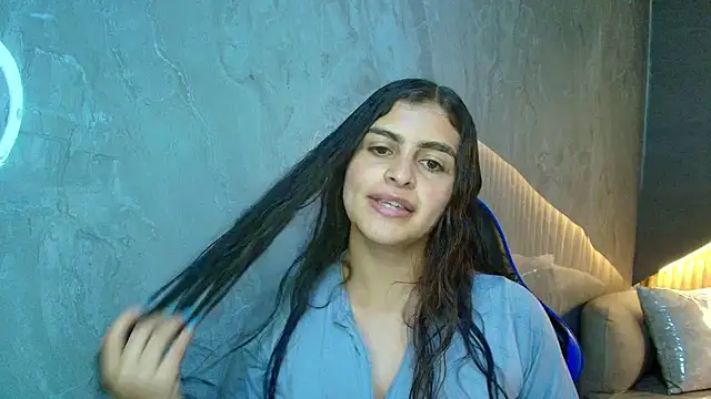 dany r  online show from November 15, 1:18 pm