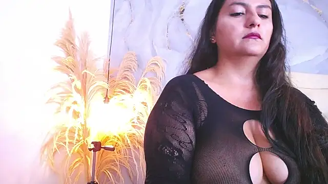 Snapshot of Samy_moore14 chatting on October 30, 2:07 pm Samy moore14 online show from October 30, 2:07 pm