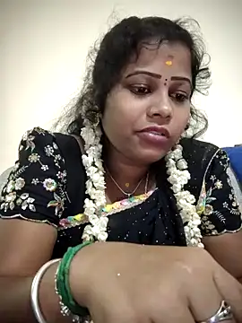 sweetqueen143 online show from October 17, 5:37 pm