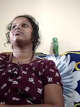 sweetqueen143 online show from November 7, 4:12 am