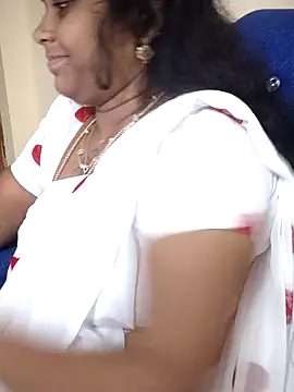 sweetqueen143 online show from November 22, 4:50 pm