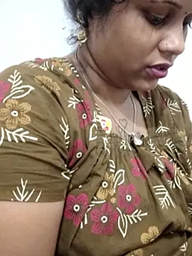 sweetqueen143 online show from February 23, 7:11 pm