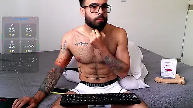 htrebor87 online show from October 21, 4:08 pm