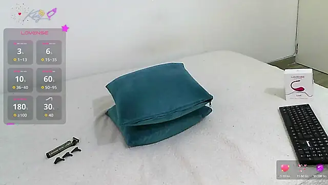 htrebor87 online show from April 17, 10:57 pm