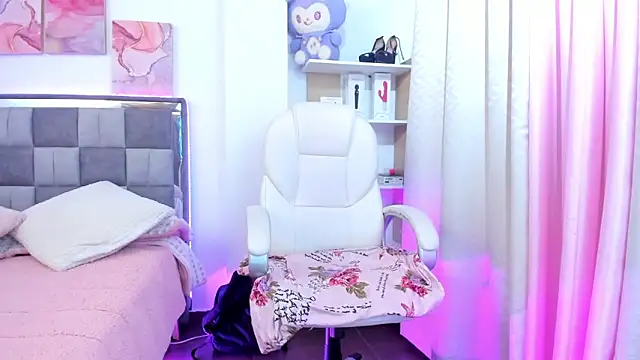 alinablush online show from October 7, 1:19 pm