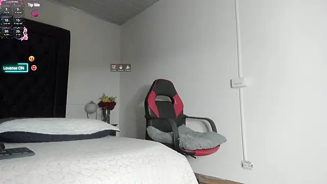 Roseshelbyy online show from October 28, 1:25 pm