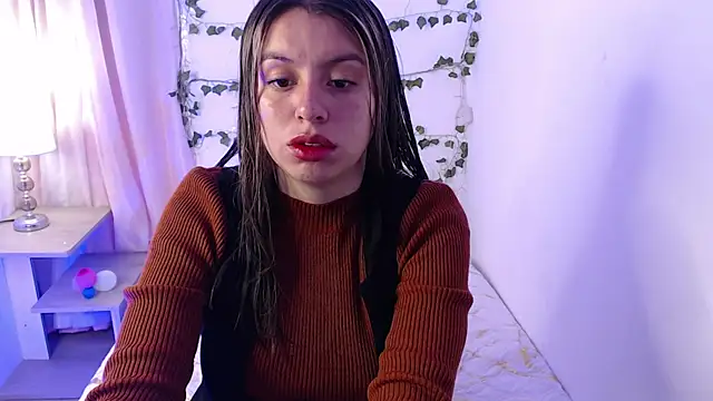 kamillew online show from September 29, 9:03 am