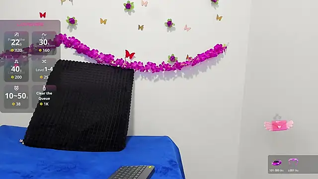 Annniie22 online show from January 19, 7:34 am