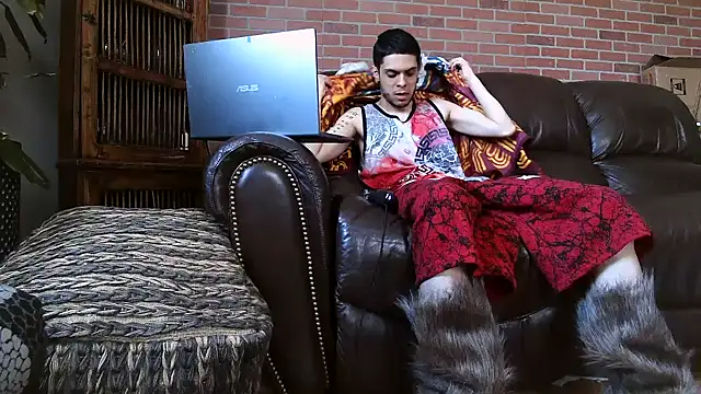 MiPiexevetro online show from May 1, 9:30 pm