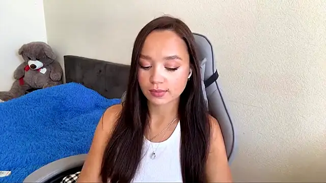 Snapshot of Carrie_dreams chatting on October 1, 9:15 am Carrie dreams online show from October 1, 9:15 am