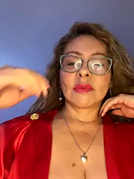 Nahomy th online show from September 24, 2:20 pm