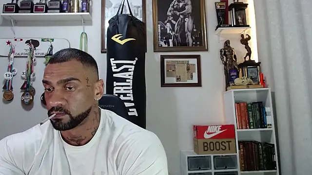 henryhadesflirt online show from November 3, 11:15 pm