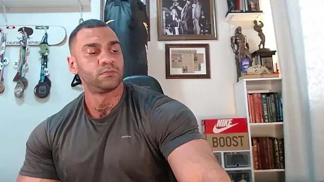 henryhadesflirt online show from December 21, 6:04 pm