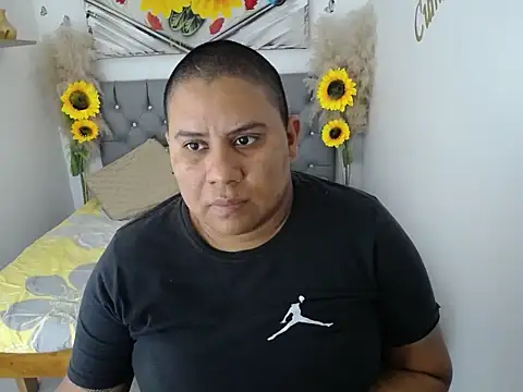 hotlesby valery online show from January 15, 11:59 am