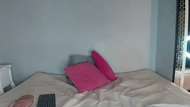 CarolinaGomez  online show from March 27, 7:46 pm