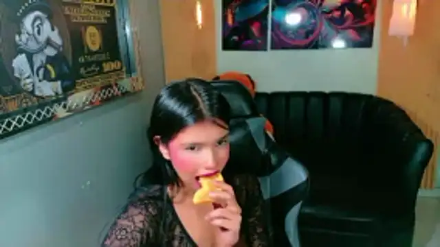 DulceMystery online show from October 28, 2:20 pm