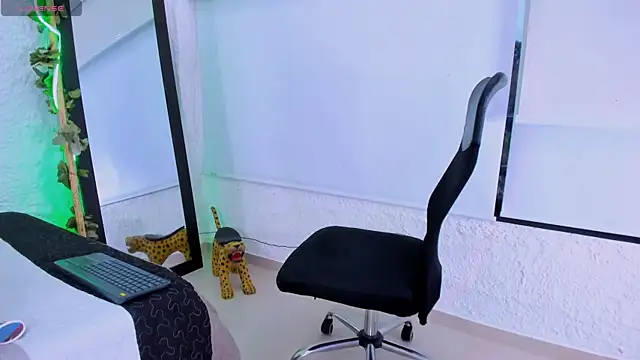 Rouse Monroe online show from February 13, 11:28 am