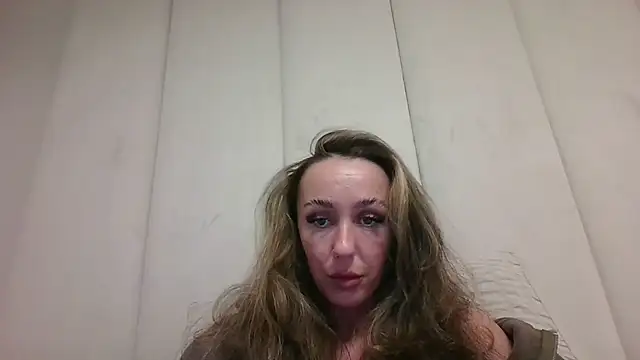Scotishminx25 online show from September 26, 11:20 pm