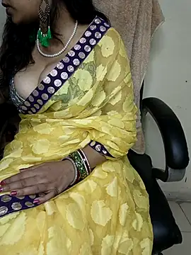 Hey Jully online show from November 5, 4:56 am