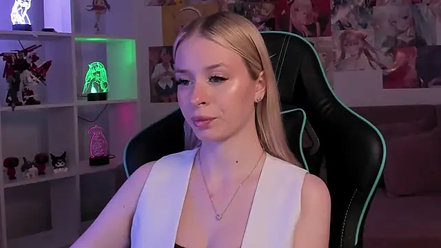 MiaGraces online show from November 13, 5:23 pm