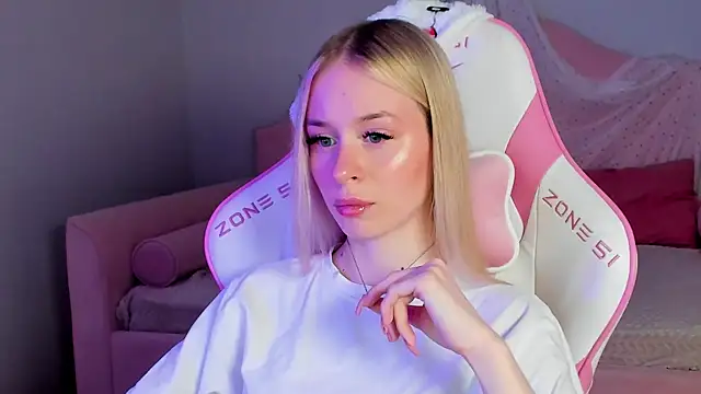 MiaGraces online show from November 17, 5:19 pm