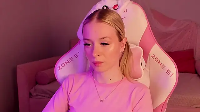 MiaGraces online show from November 18, 5:17 pm