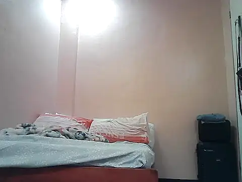 Snapshot of Amarrahlyn chatting on June 15, 9:39 pm Amarrahlyn online show from June 15, 9:39 pm