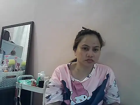 Snapshot of Amarrahlyn chatting on July 7, 6:47 am Amarrahlyn online show from July 7, 6:47 am