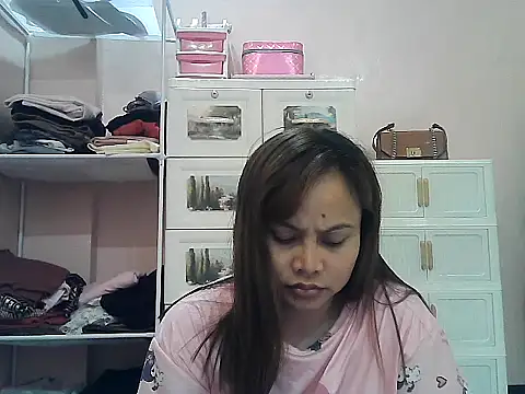 Snapshot of Amarrahlyn chatting on July 13, 9:39 pm Amarrahlyn online show from July 13, 9:39 pm
