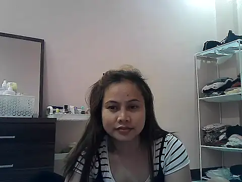 Snapshot of Amarrahlyn chatting on July 14, 9:25 am Amarrahlyn online show from July 14, 9:25 am