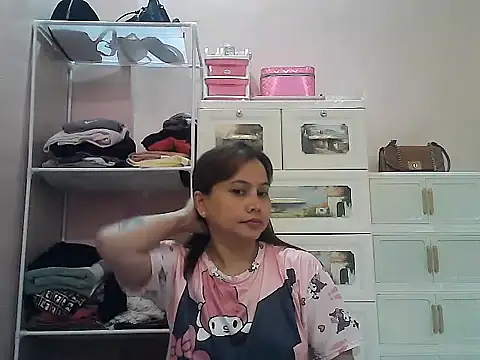 Snapshot of Amarrahlyn chatting on July 15, 9:25 am Amarrahlyn online show from July 15, 9:25 am