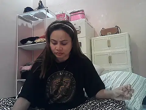 Snapshot of Amarrahlyn chatting on July 25, 9:45 pm Amarrahlyn online show from July 25, 9:45 pm