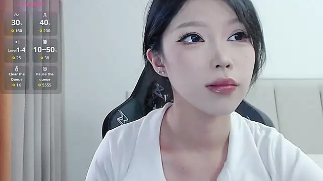 Puppy-12 online show from December 16, 5:01 am