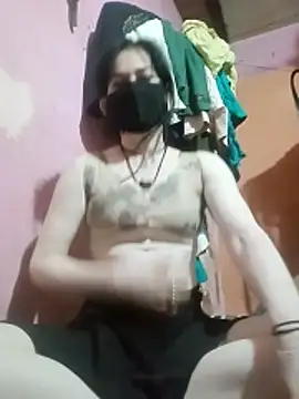 Lusty Annu online show from April 14, 4:02 pm